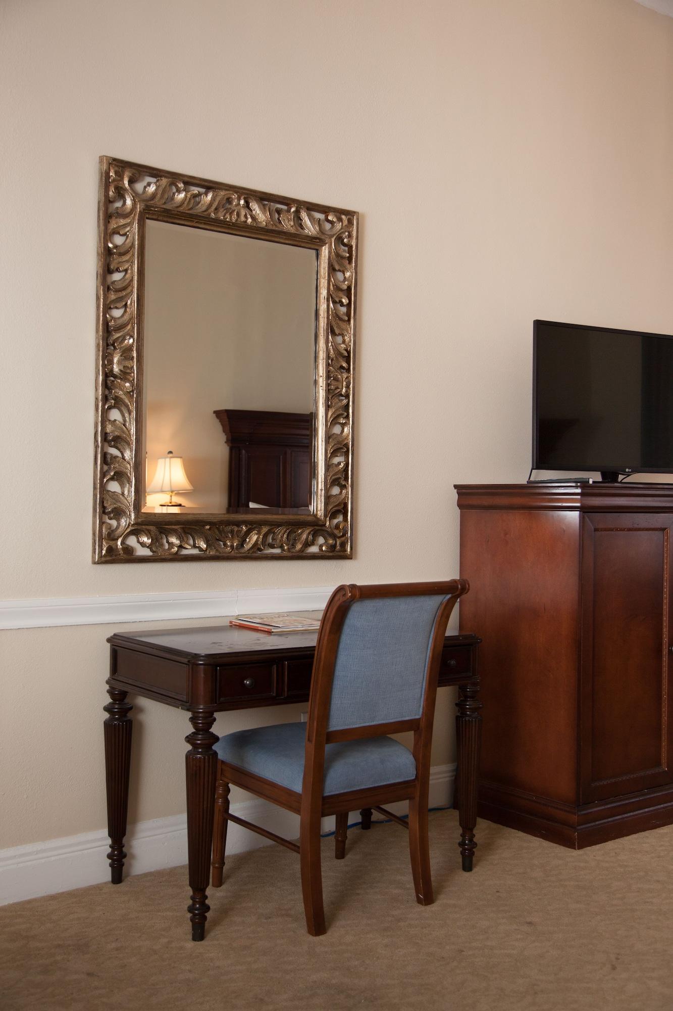 St. Pierre French Quarter Hotel