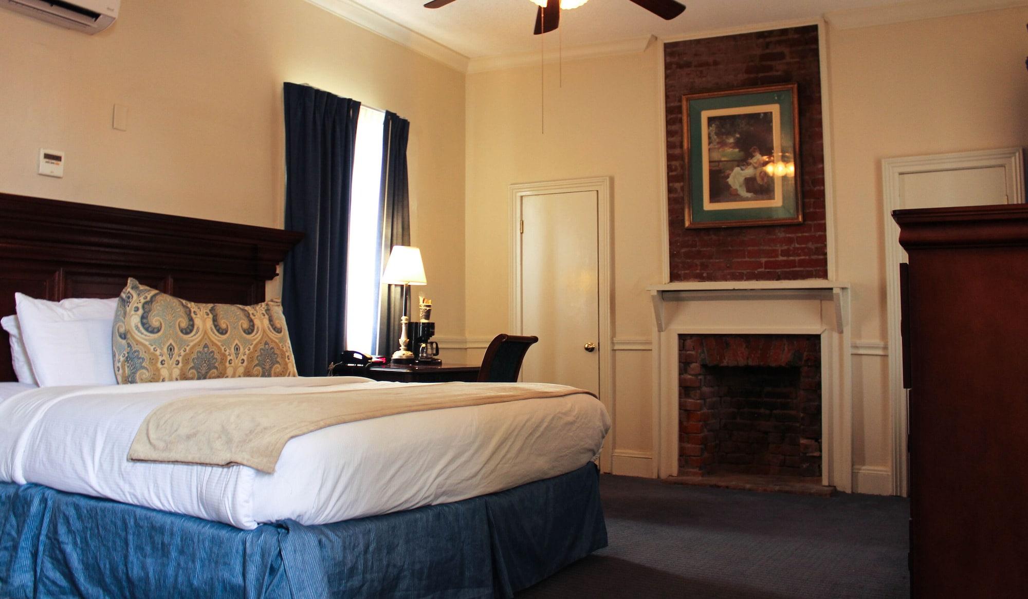 Hotel St. Pierre French Quarter