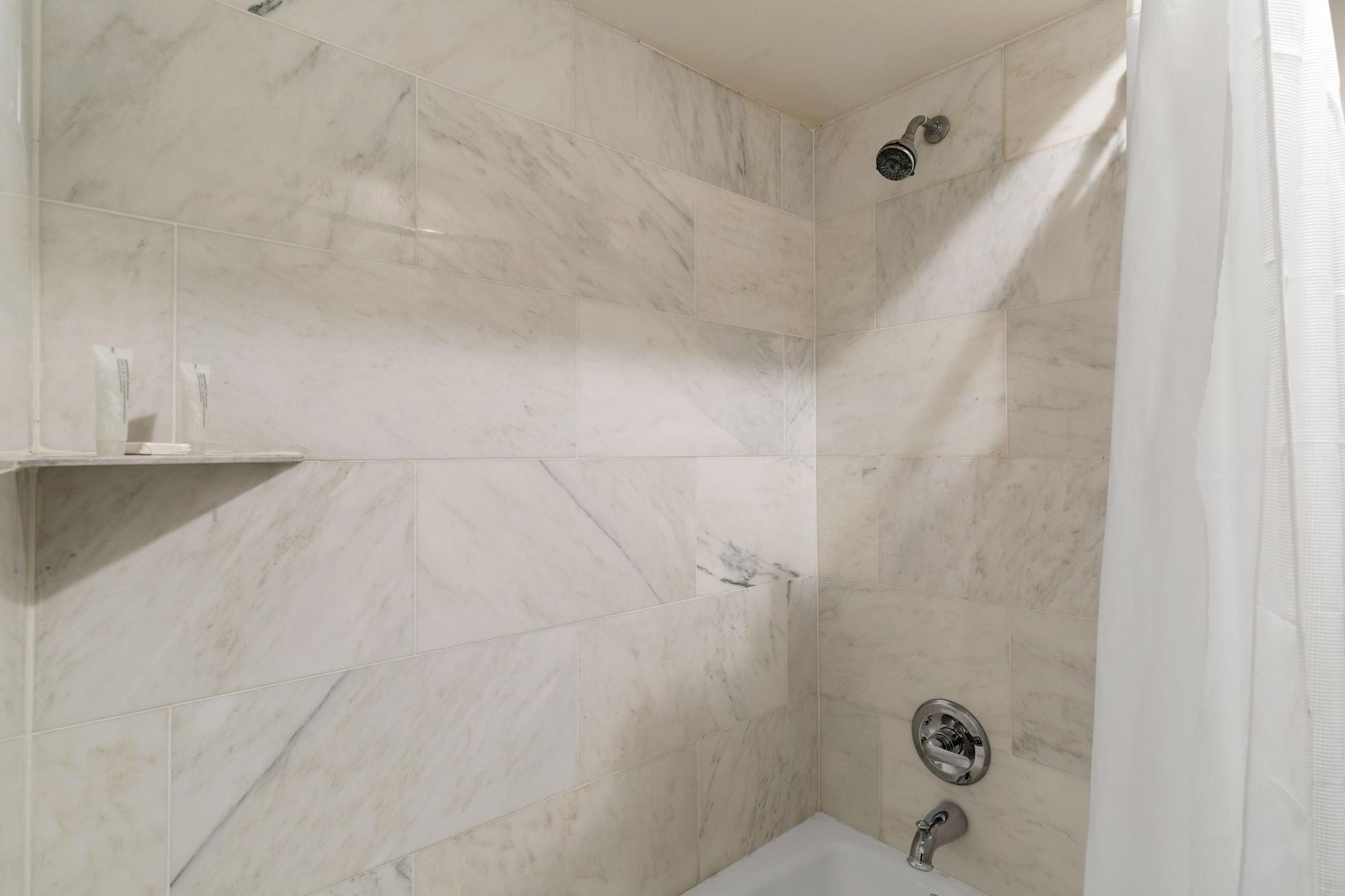 Provincial Hotel 4*