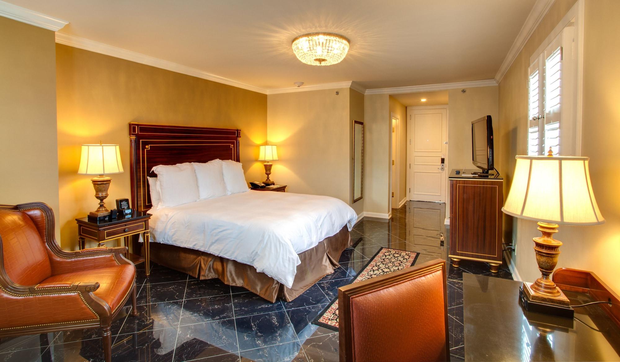 Mazarin Hotel