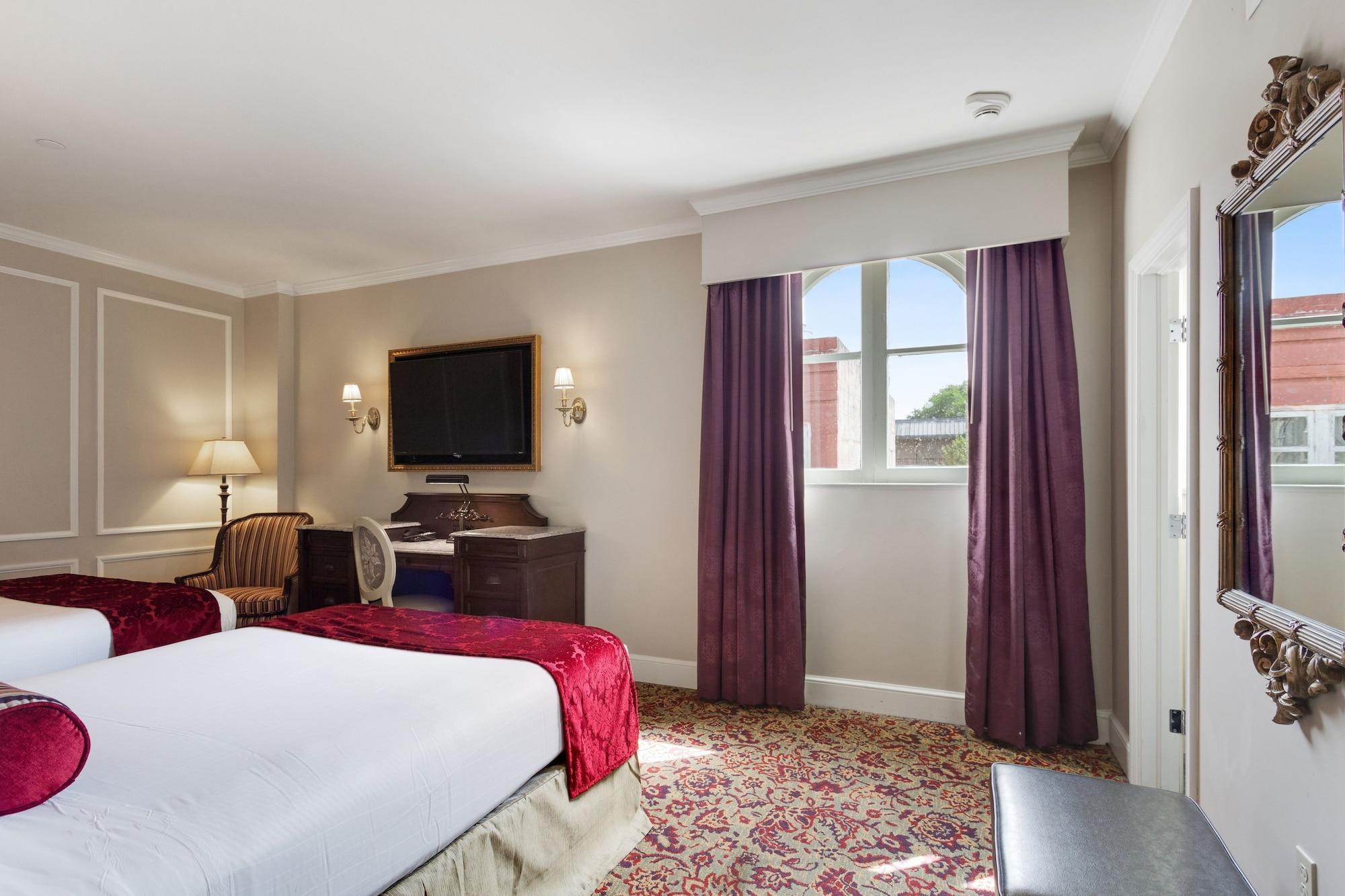 Conti Hotel 3*