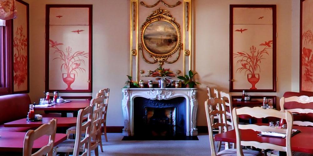 Hotel Conti