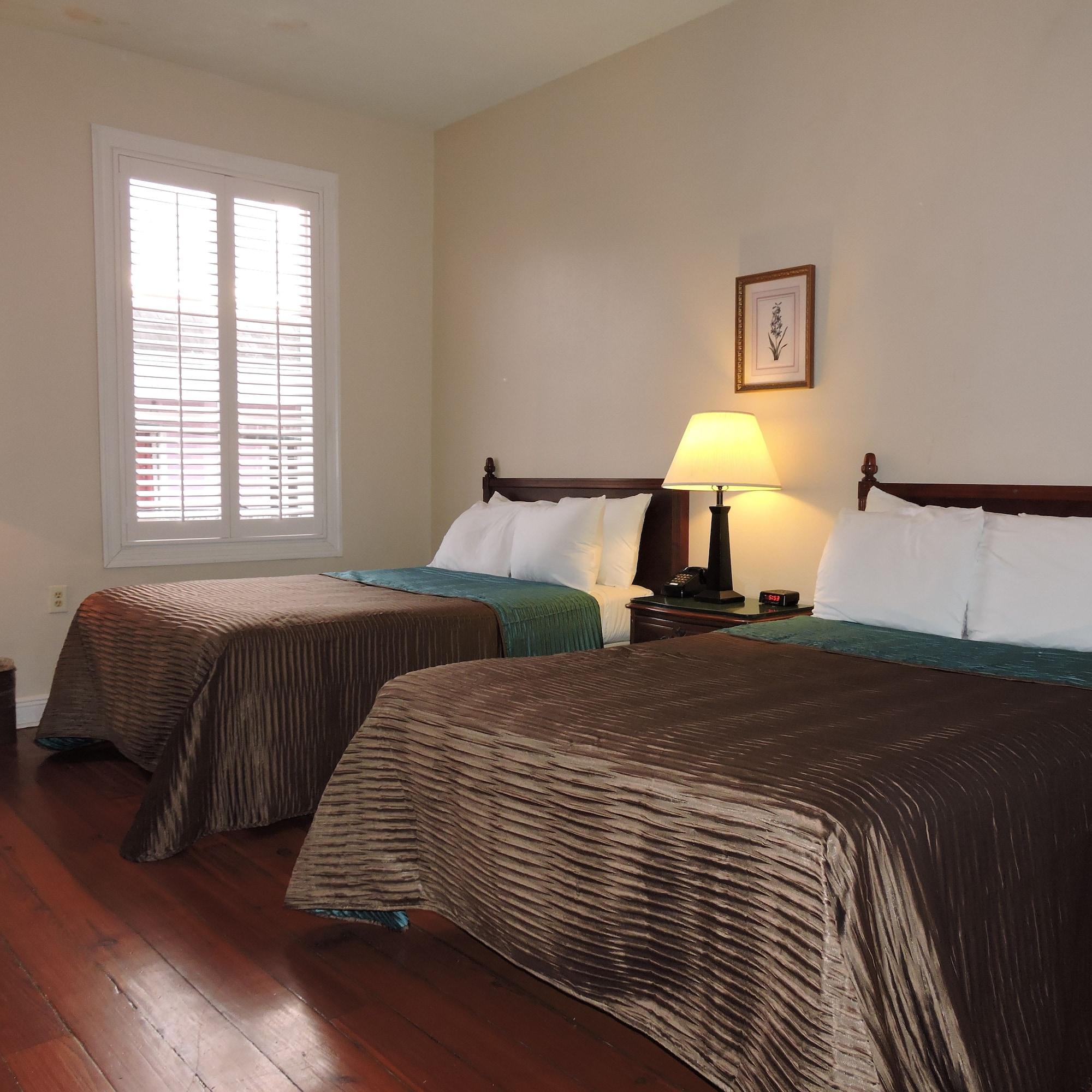 Hotel Courtyard By The French Quarter 3*