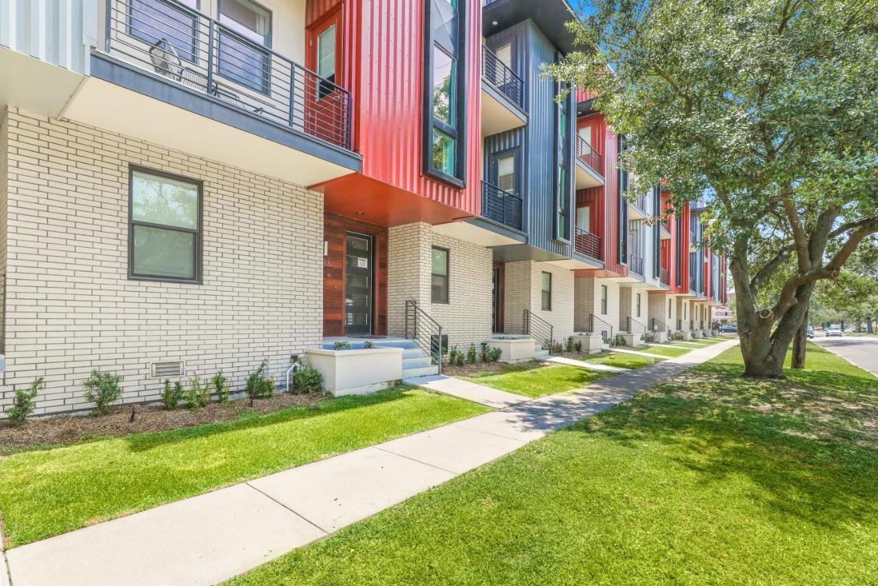 Modern 4br Townhouse In Bienville *