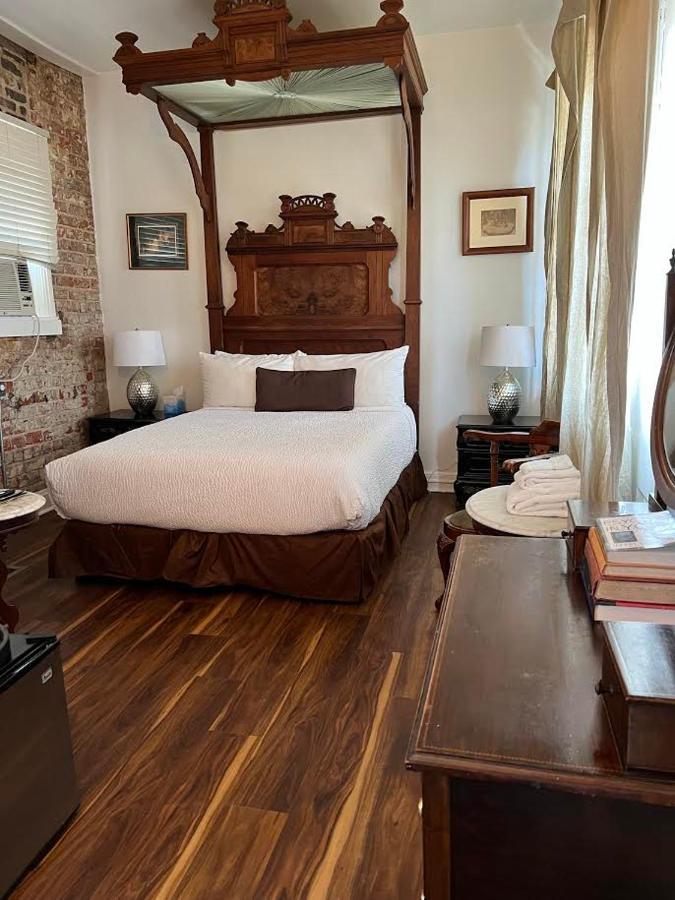Hotel Lafitte & Bar 3*