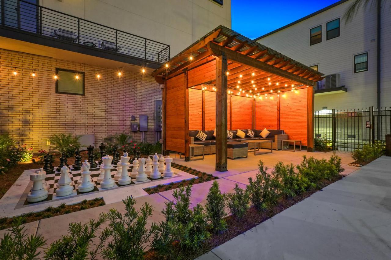 Holiday home Private Townhouse In A Secure Location *