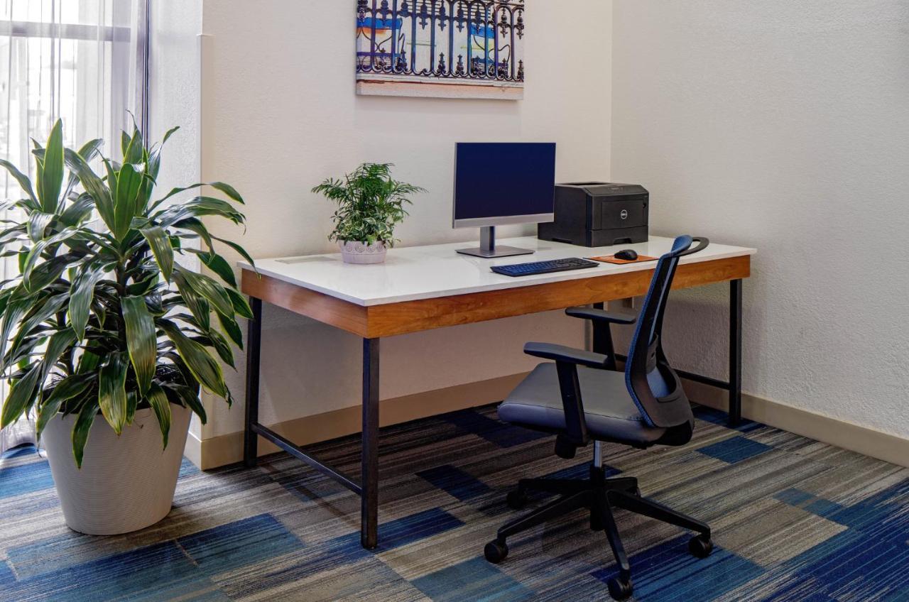 Express Downtown By Ihg Hotel New Orleans