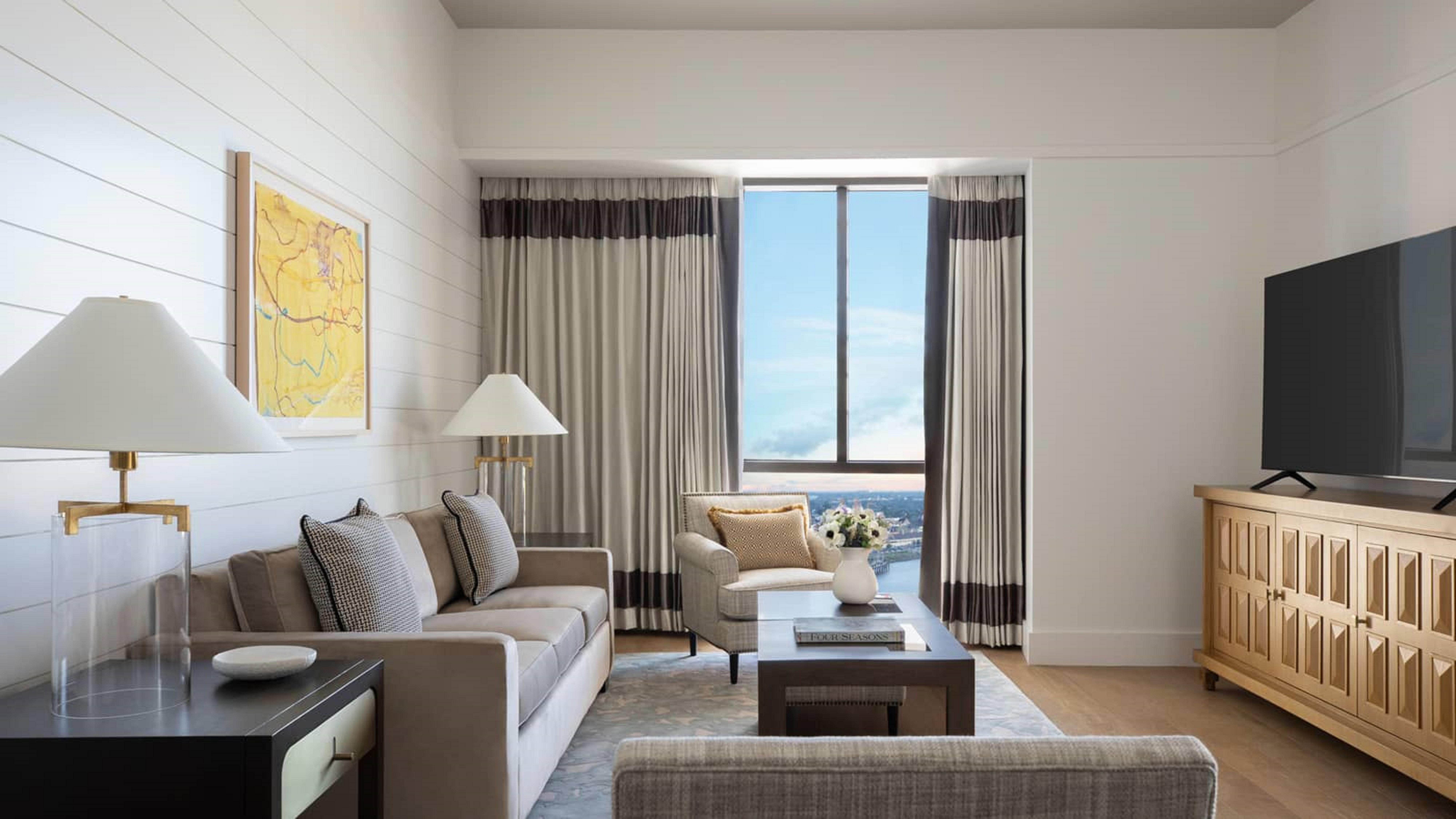 Four Seasons Hotel