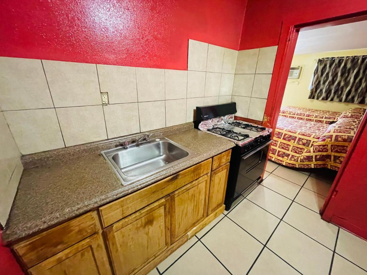 Royal Palms & Rv Park Motel 2*
