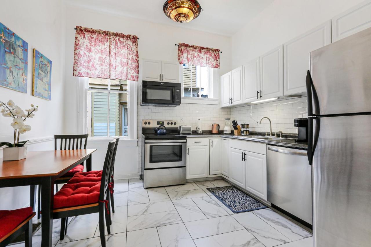 Uptown Spacious 4bd/3ba With Historic Charm Holiday home New Orleans