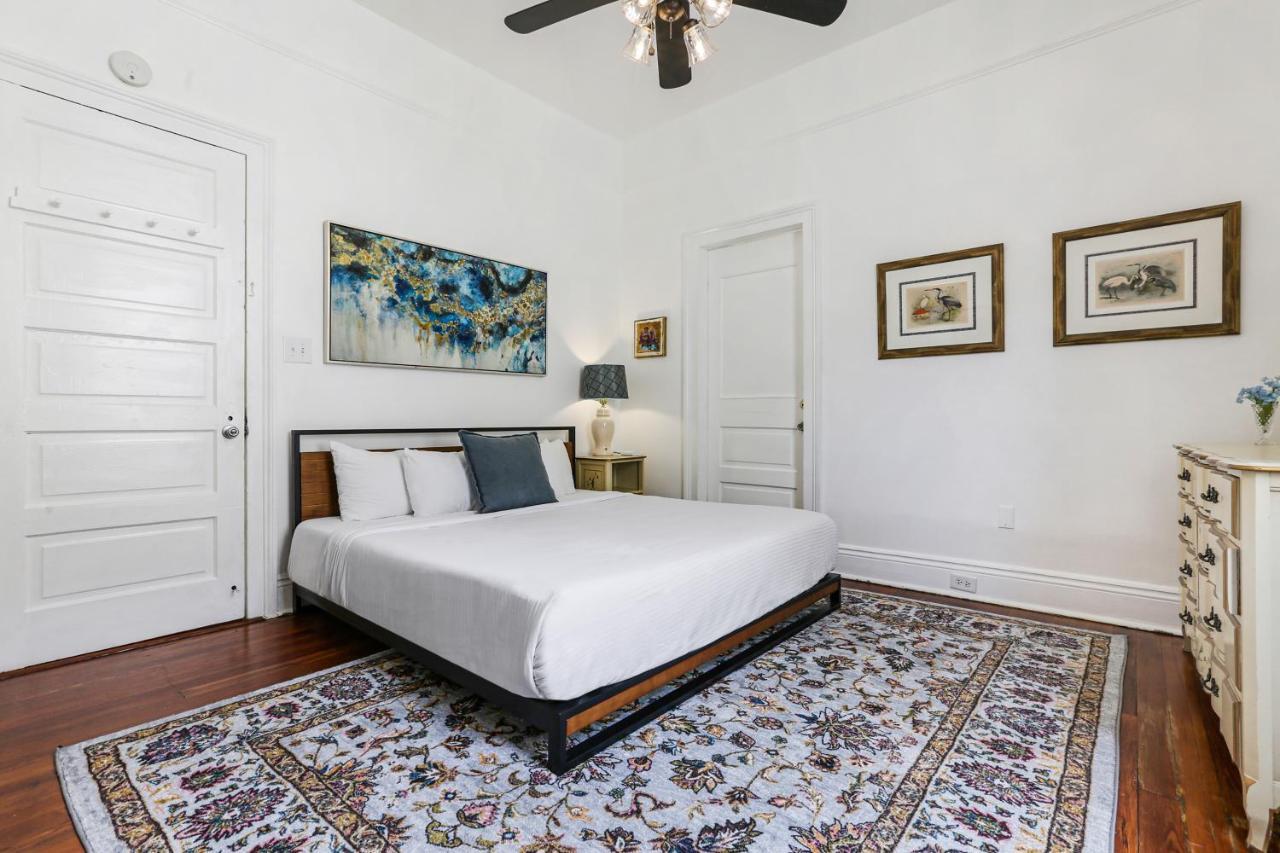 Uptown Spacious 4bd/3ba With Historic Charm *