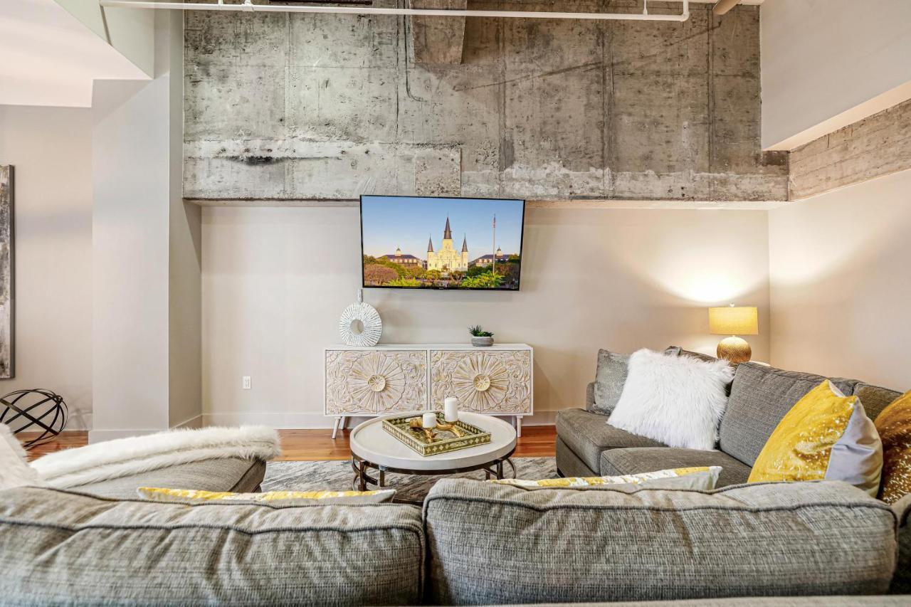 2 Bedroom Elegant In Downtown Apartment New Orleans