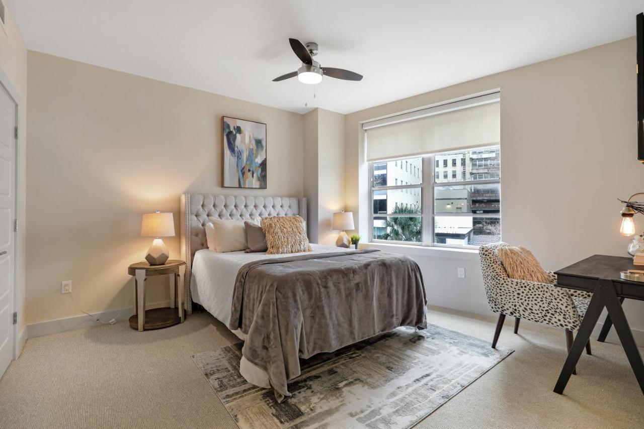 2 Bedroom Elegant In Downtown * New Orleans
