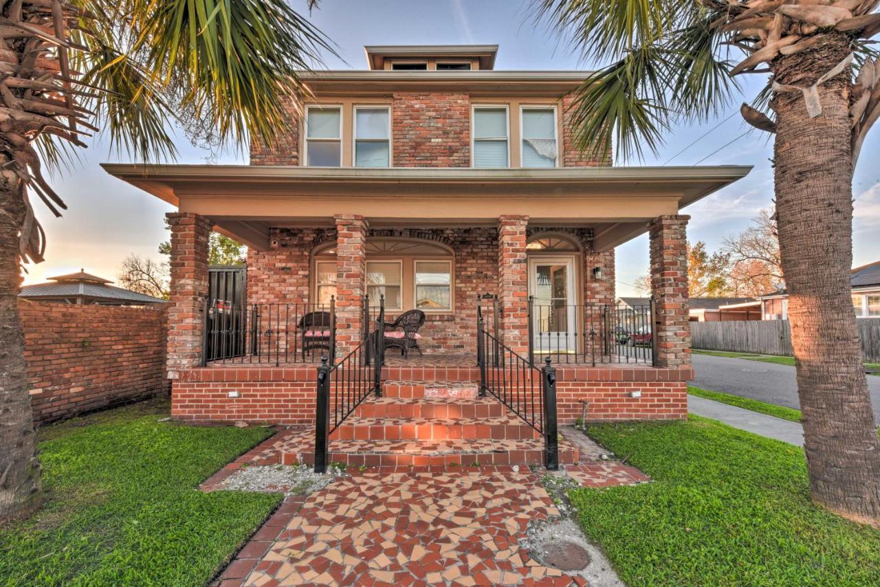 Charming With Gazebos! New Orleans