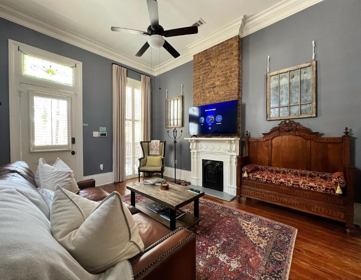 Luxury Historic Shotgun In Lower Garden District Holiday home