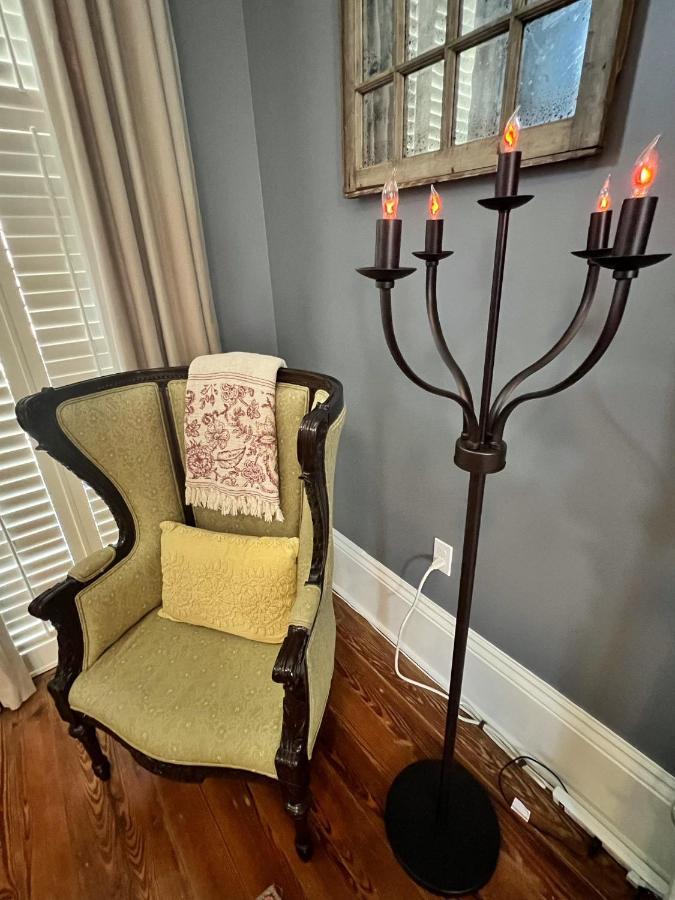 Luxury Historic Shotgun In Lower Garden District Holiday home New Orleans