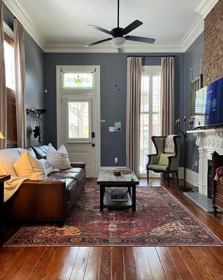 Holiday home Luxury Historic Shotgun In Lower Garden District