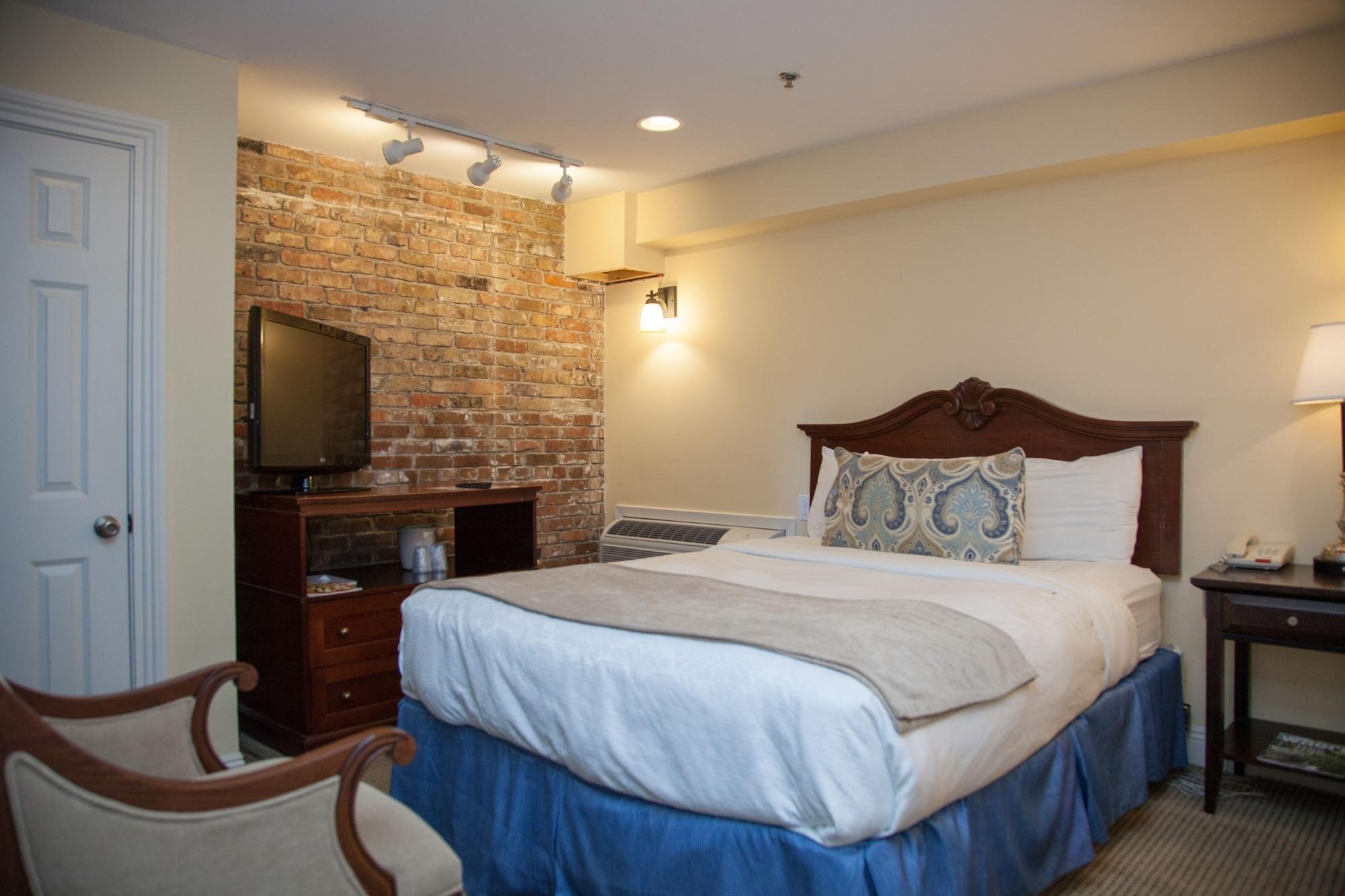 Hotel St. Pierre French Quarter 3*