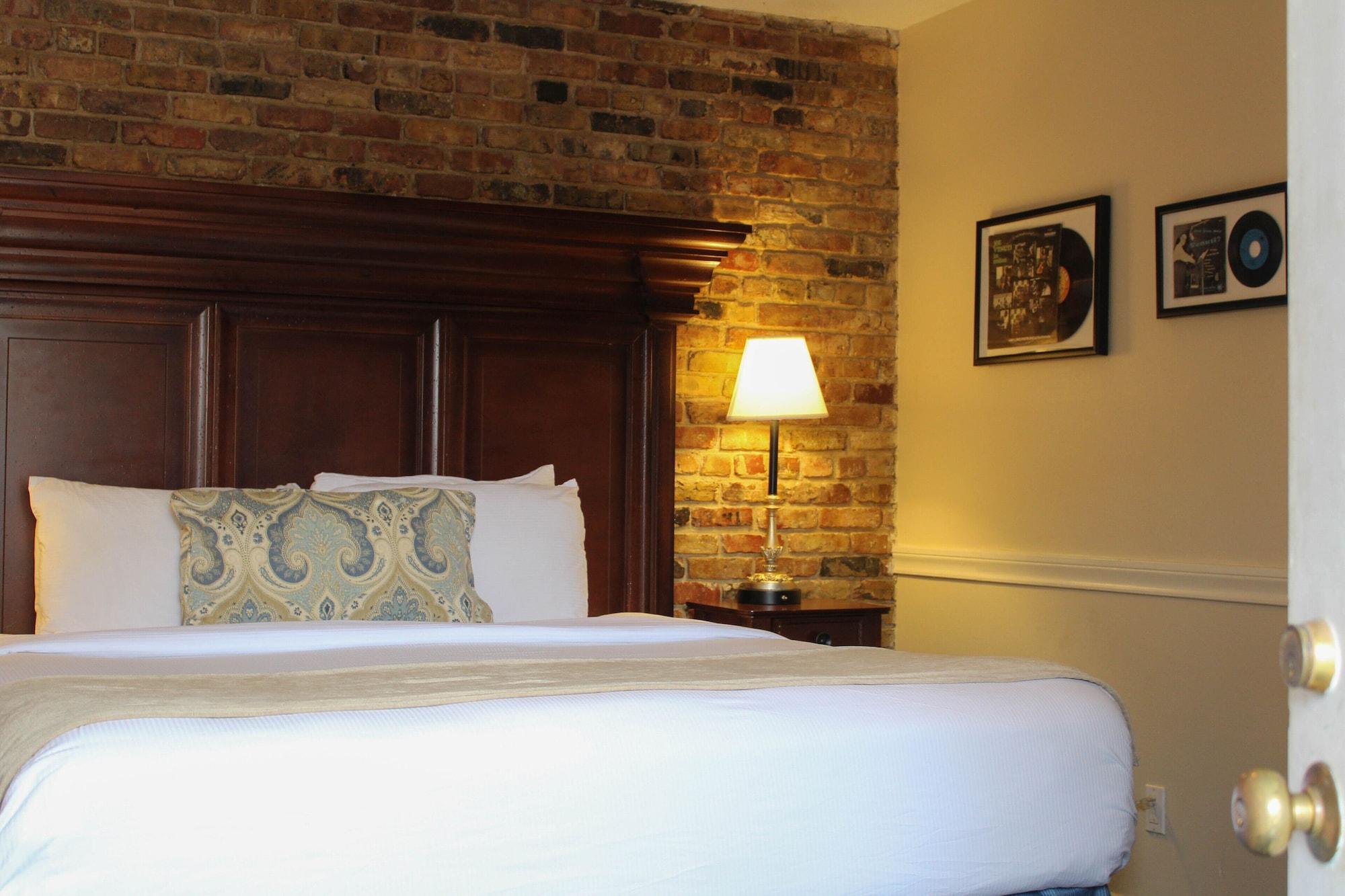 St. Pierre French Quarter Hotel