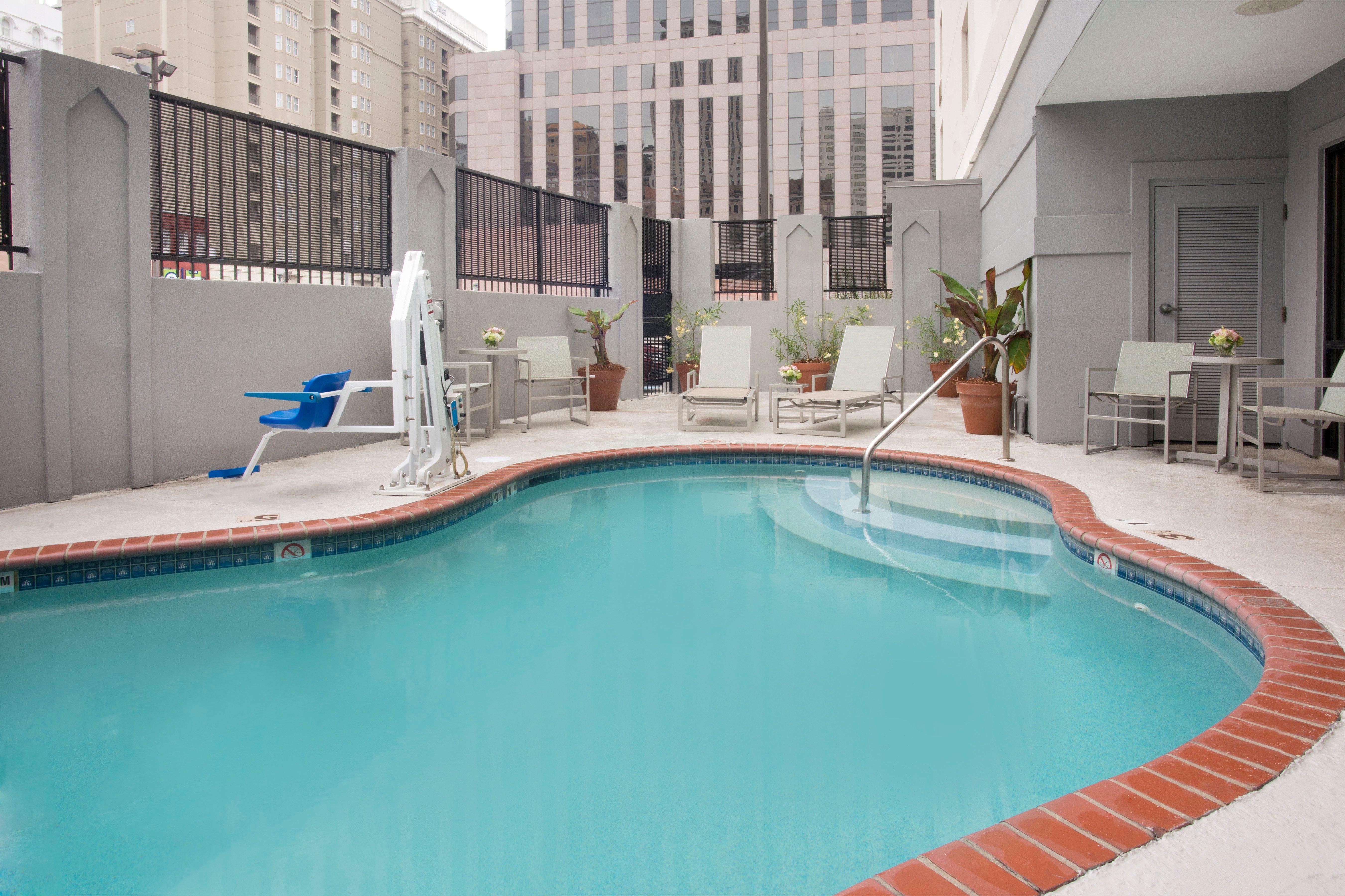 Express Downtown By Ihg Hotel 3*