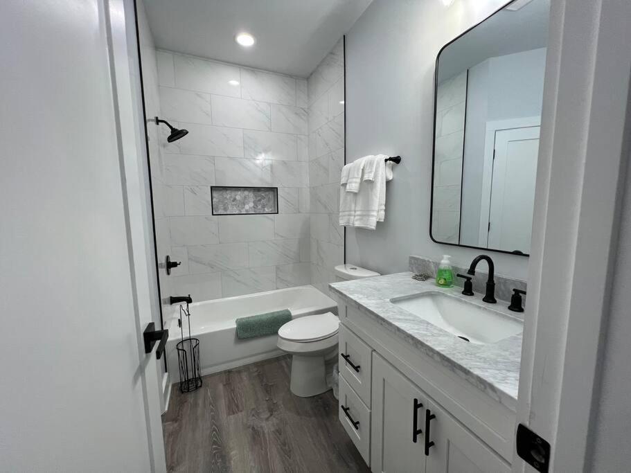 Bywater St Claude Area With Charm! 3 Miles From The French Quarter * New Orleans
