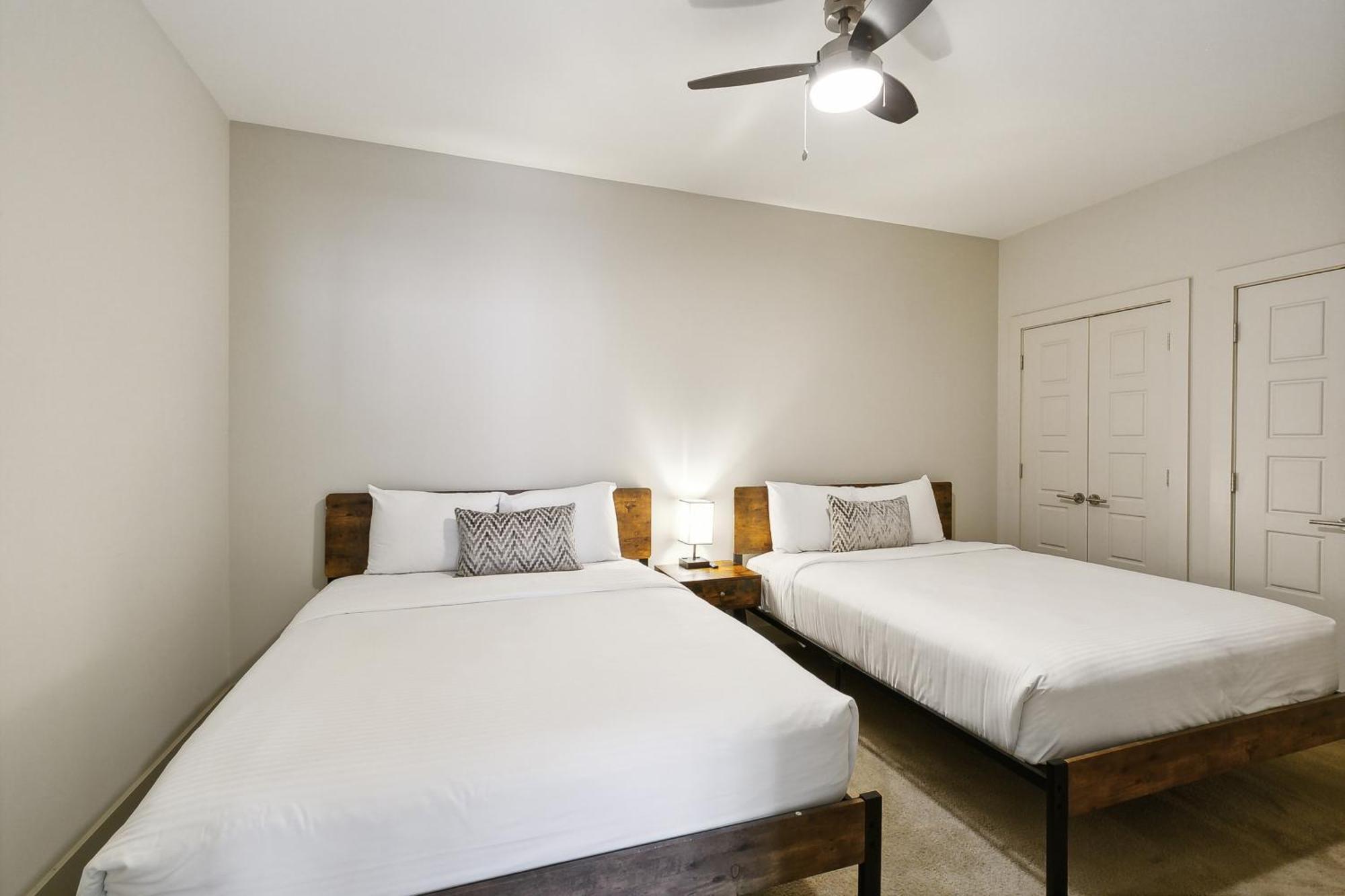 Upscale And Penthouses Close To Canal And Bourbon St