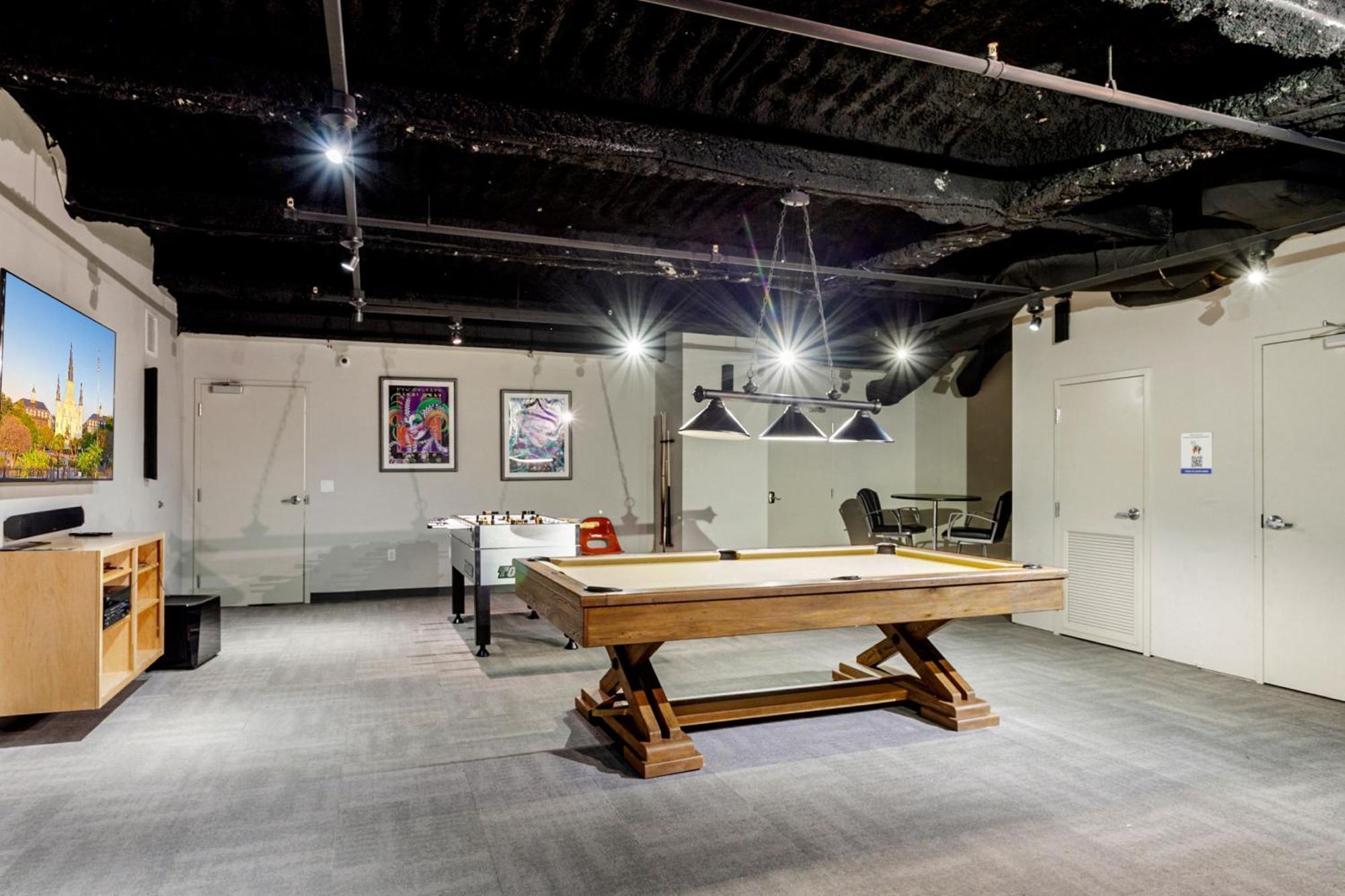 Apartment Upscale And Penthouses Close To Canal And Bourbon St New Orleans