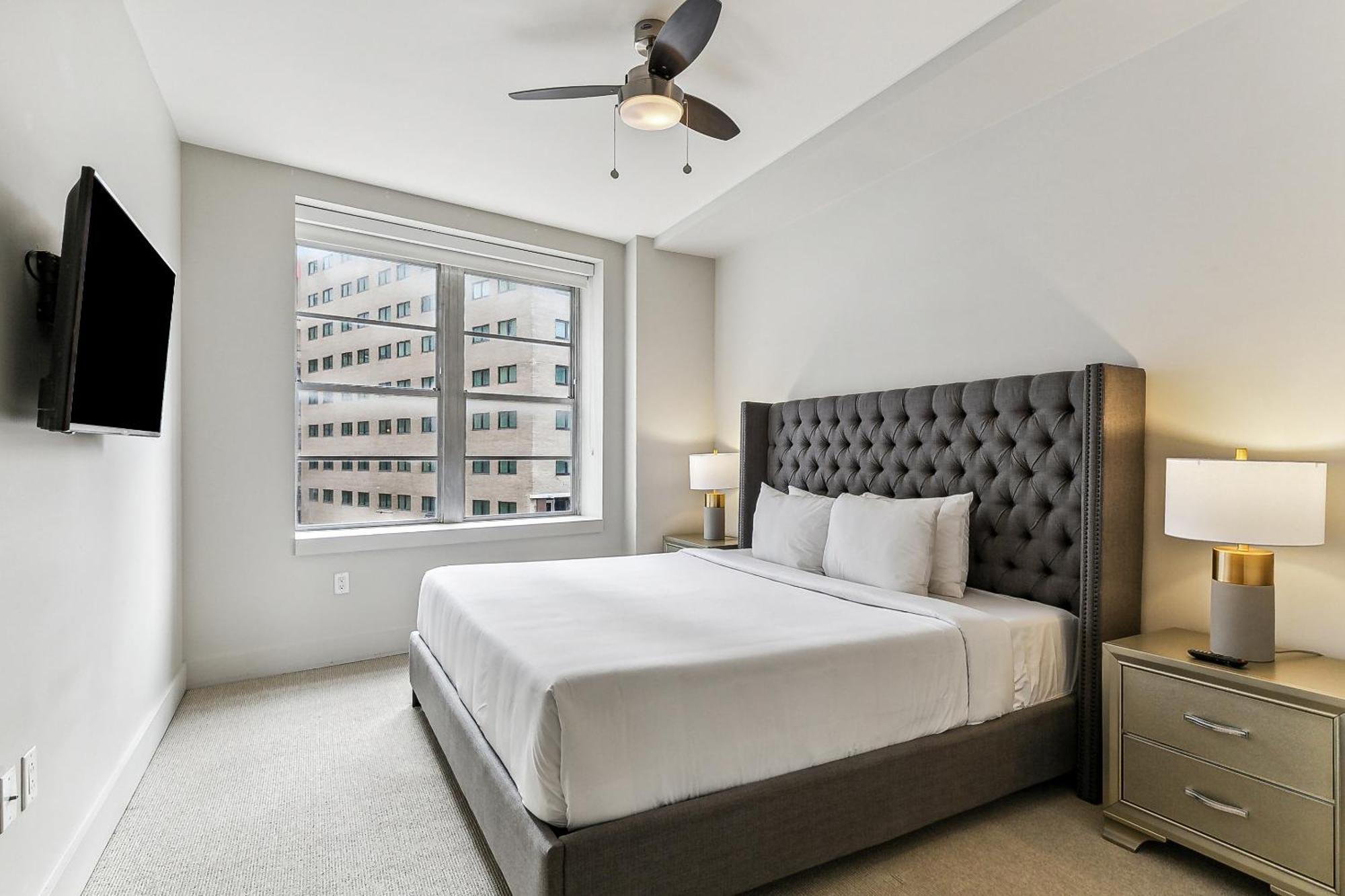 Upscale And Penthouses Close To Canal And Bourbon St
