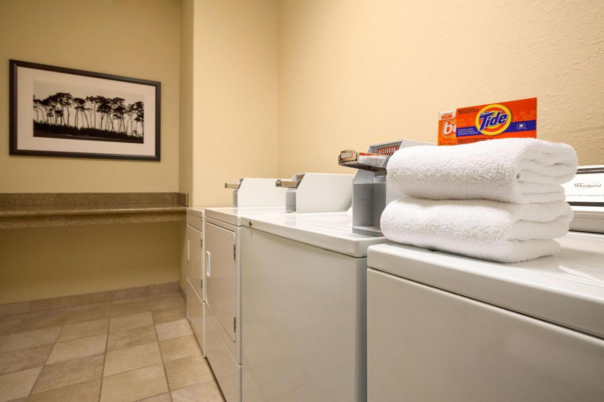 Country & By Radisson, I-10 East, La 2* New Orleans