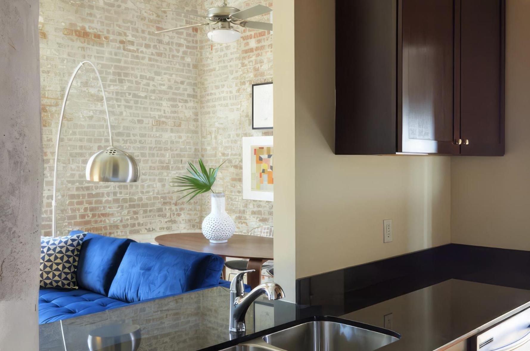 Constance Lofts By Black Swan *