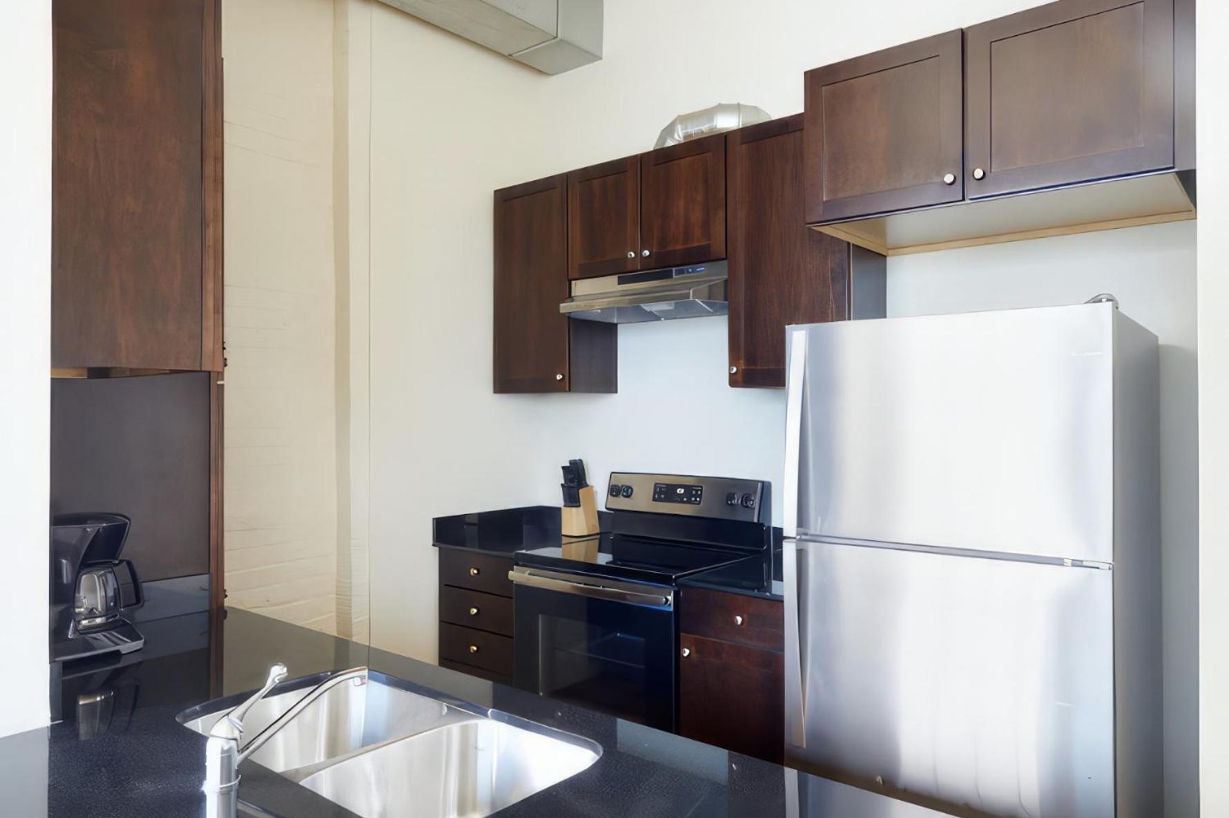 Constance Lofts By Black Swan *