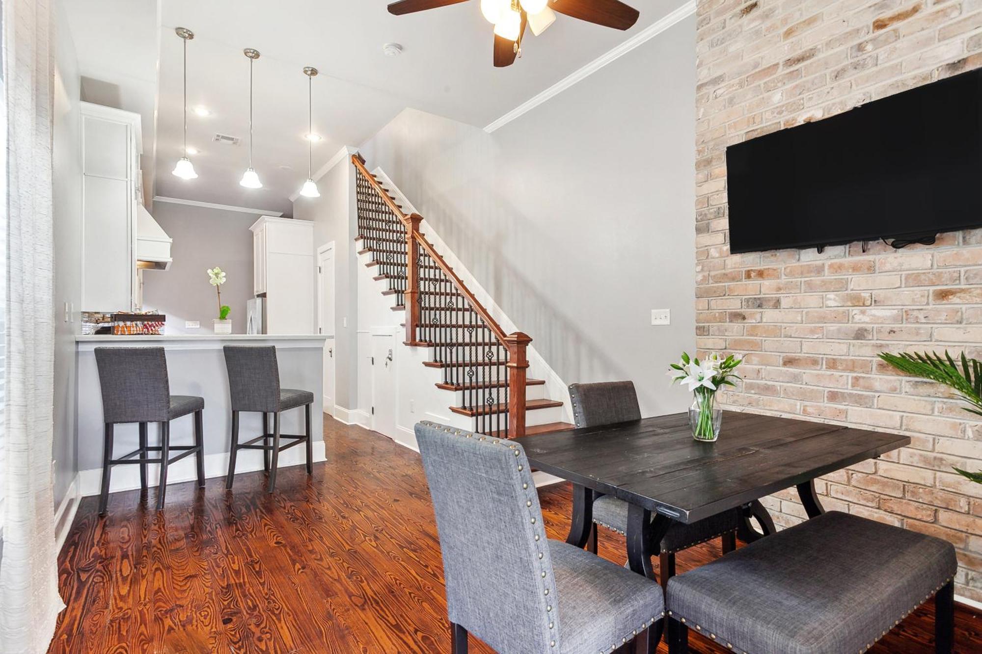 Amazing 3bedroom Townhome, In Historic Dryade City Holiday home New Orleans