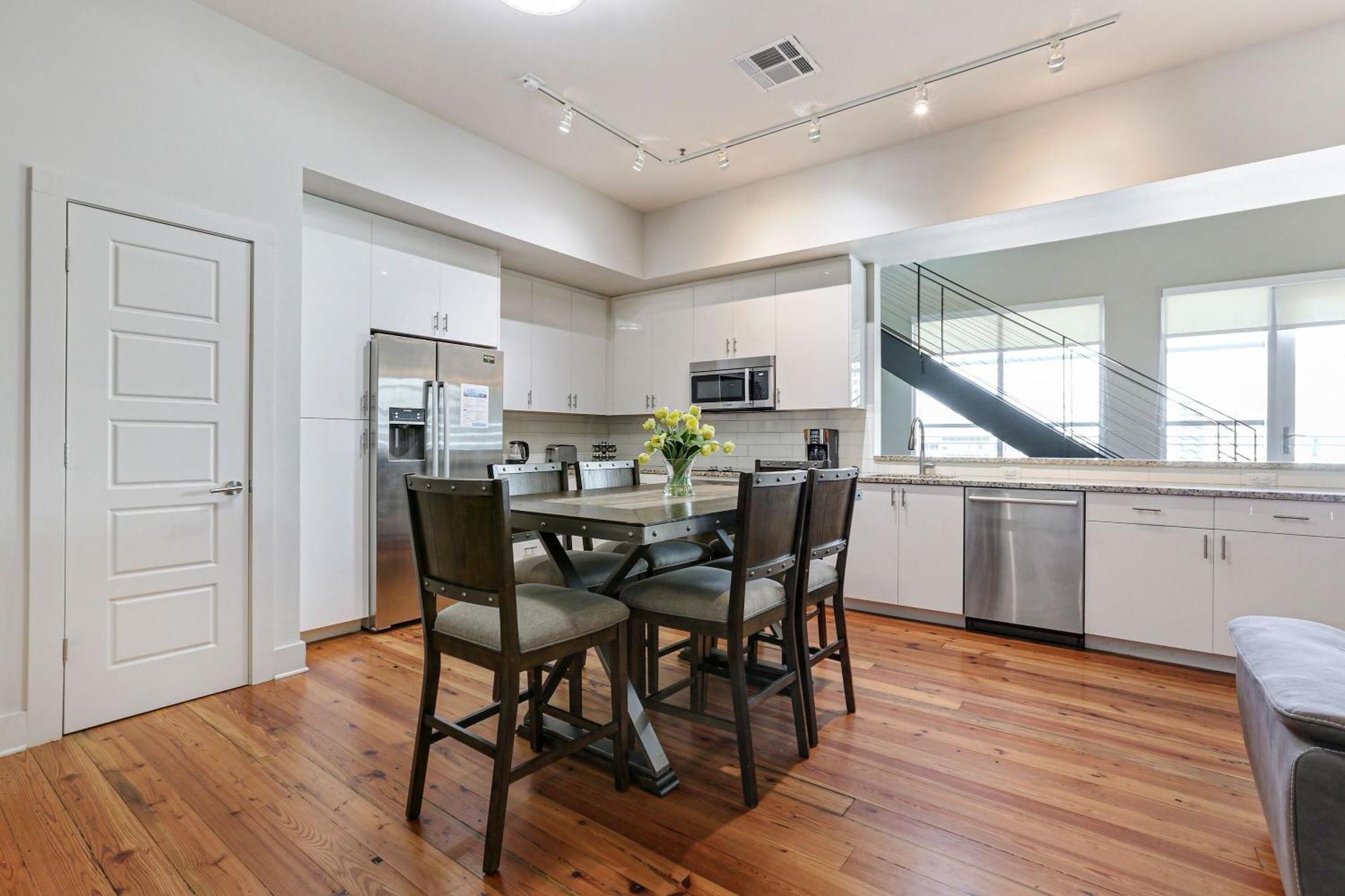 Upscale And Penthouses Close To Canal And Bourbon St Apartment New Orleans