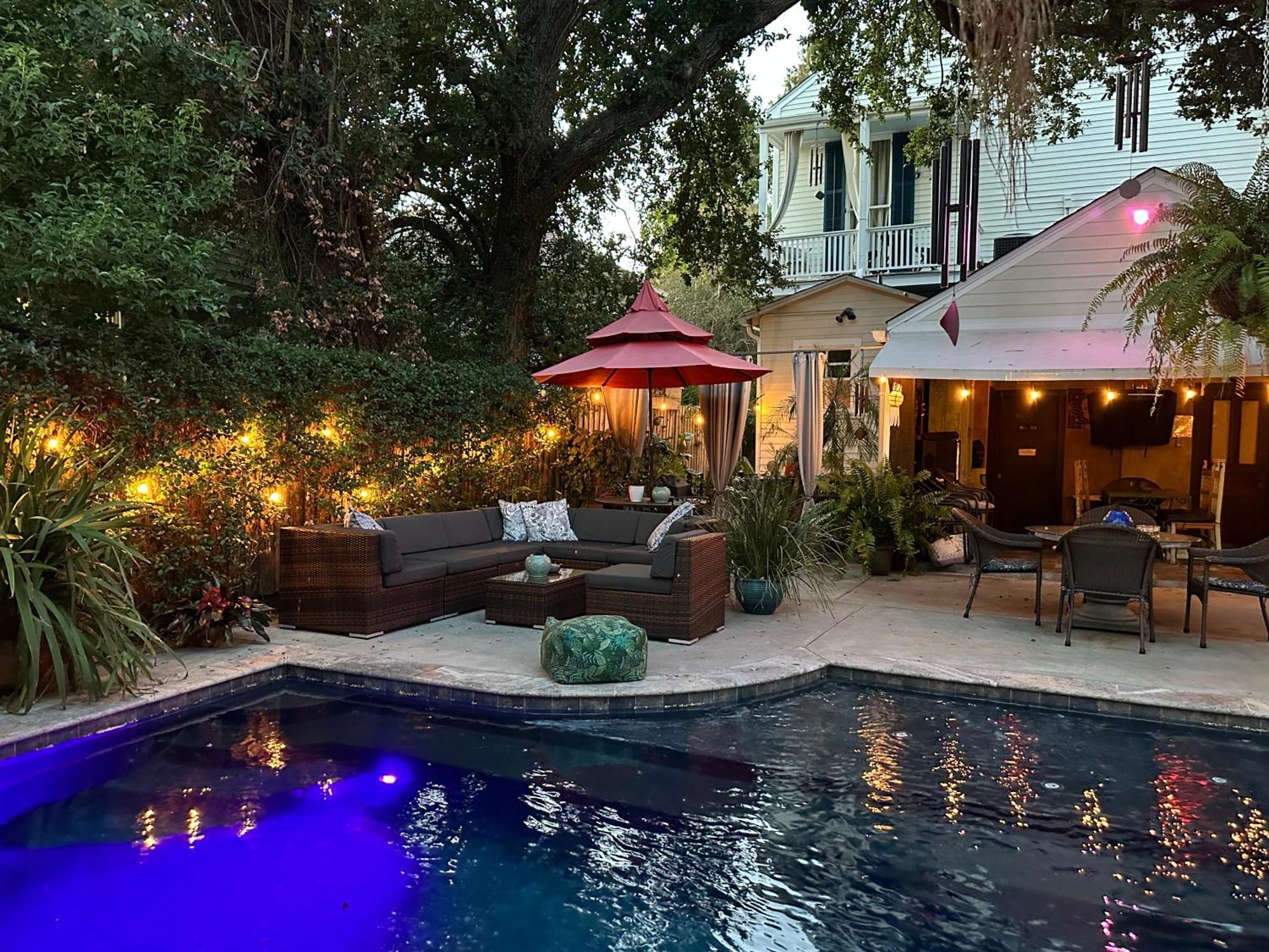 The Dragonfly Treme Guest house *
