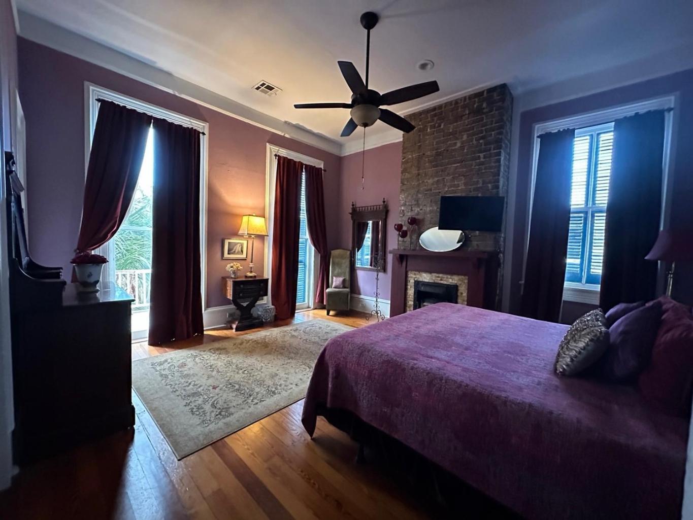 Holiday home The Dragonfly Treme-close To French Quarter-heated Salt Pool