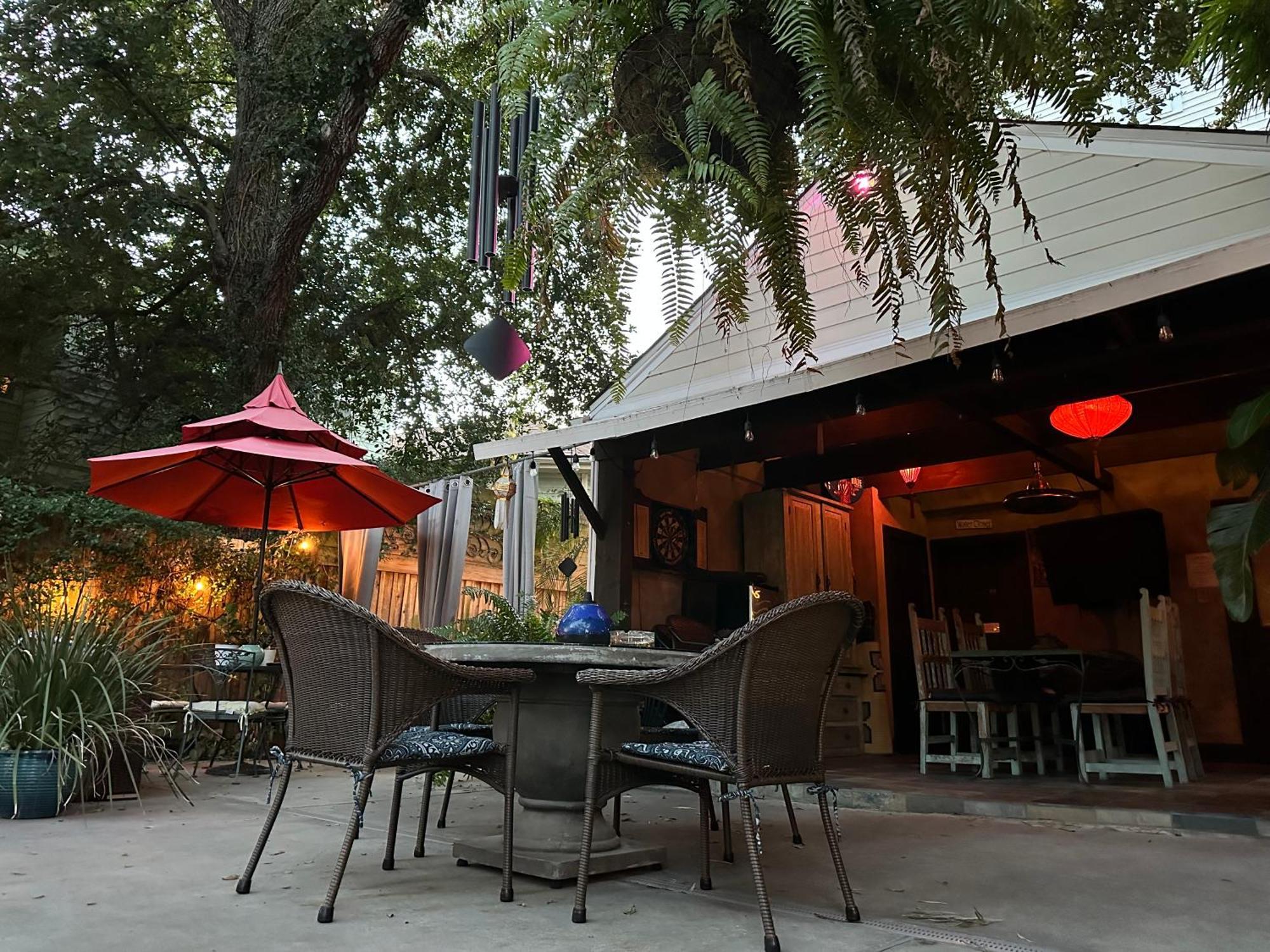The Dragonfly Treme-close To French Quarter-heated Salt Pool *