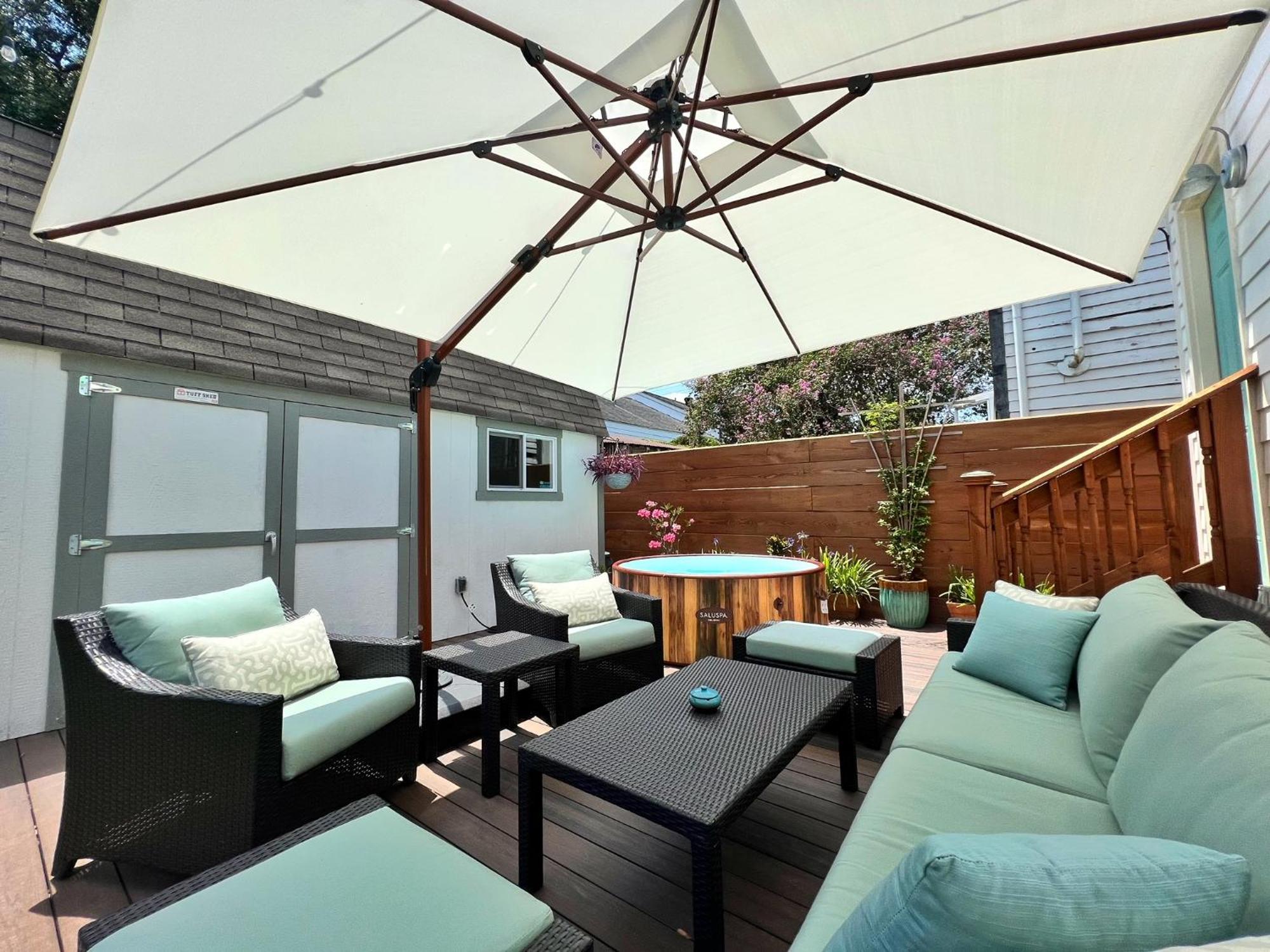 Holiday home Luxury Historic Shotgun In Lower Garden District *