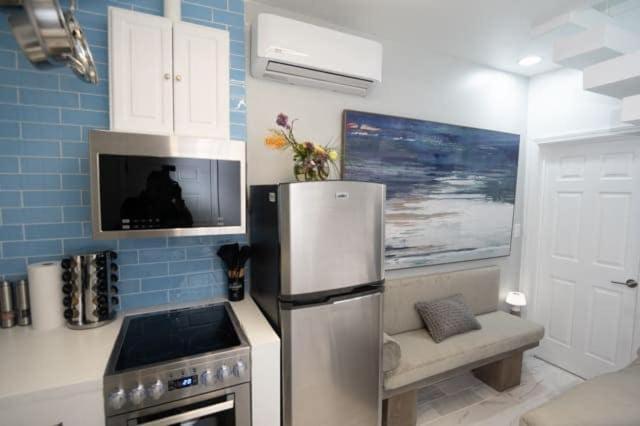 Amazing Modern 5 Bedroom Next To French Qt & Bourbon Apartment *