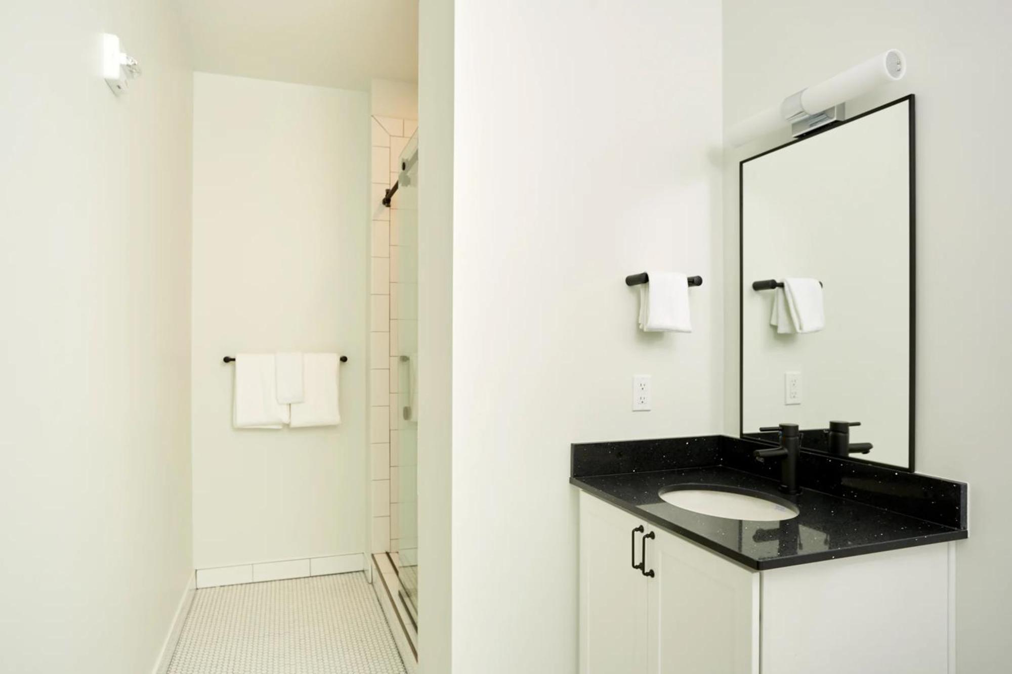 Apartment Roami At Canal Quarters *