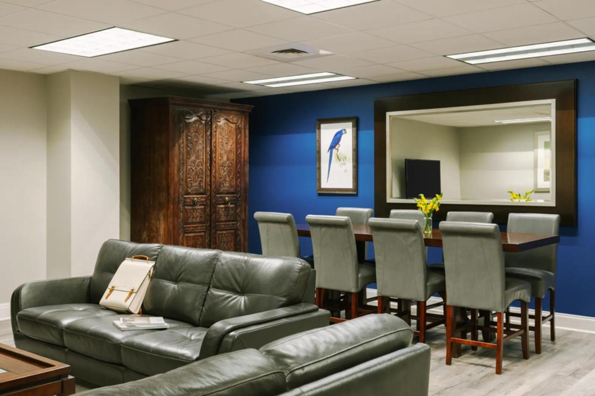 Apartment Roami At Duncan Plaza