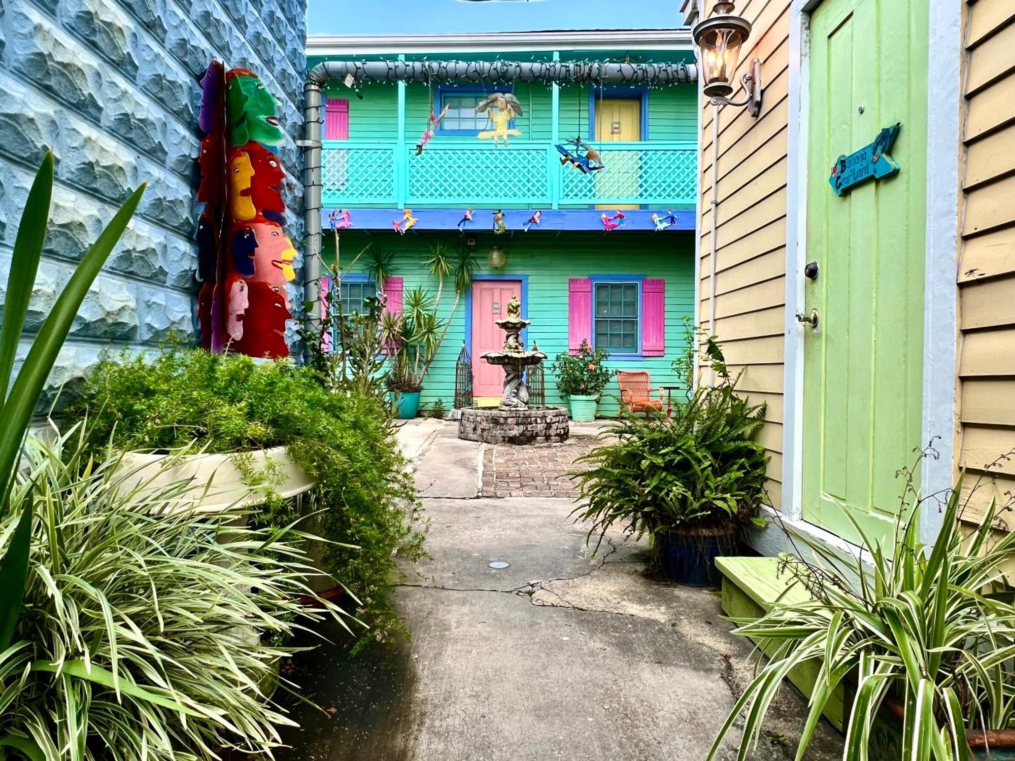 Inn Creole Gardens And