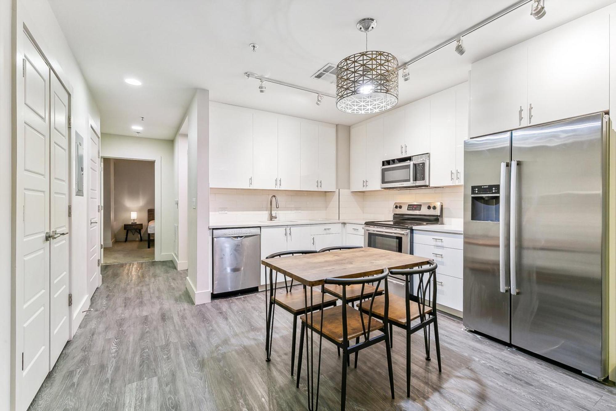 Upscale And Penthouses Close To Canal And Bourbon St Apartment *