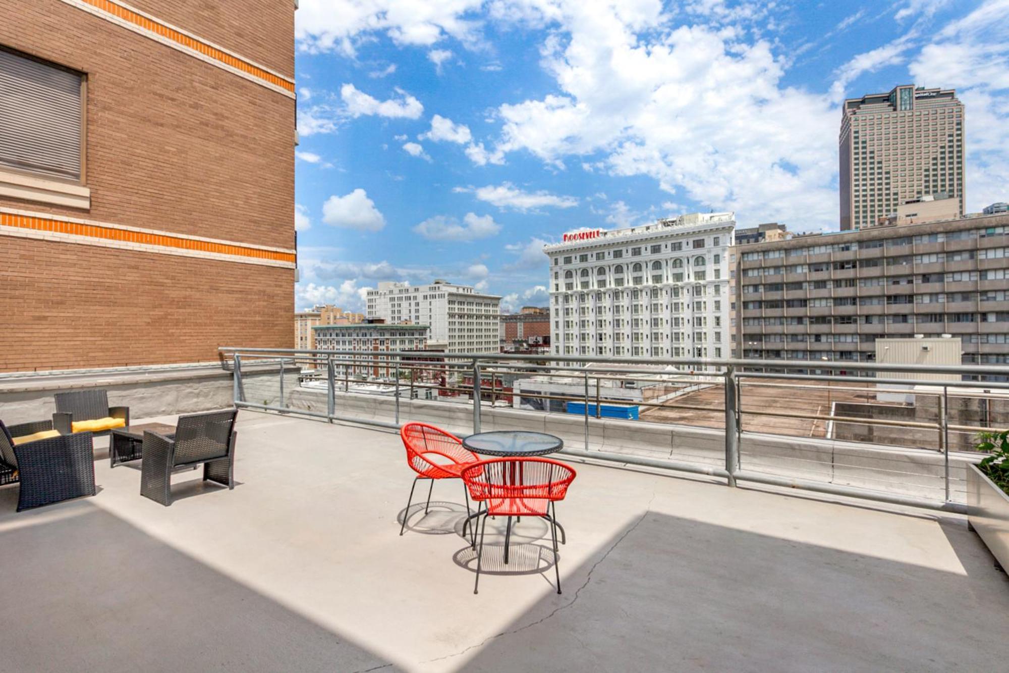 Apartment Upscale And Penthouses Close To Canal And Bourbon St New Orleans