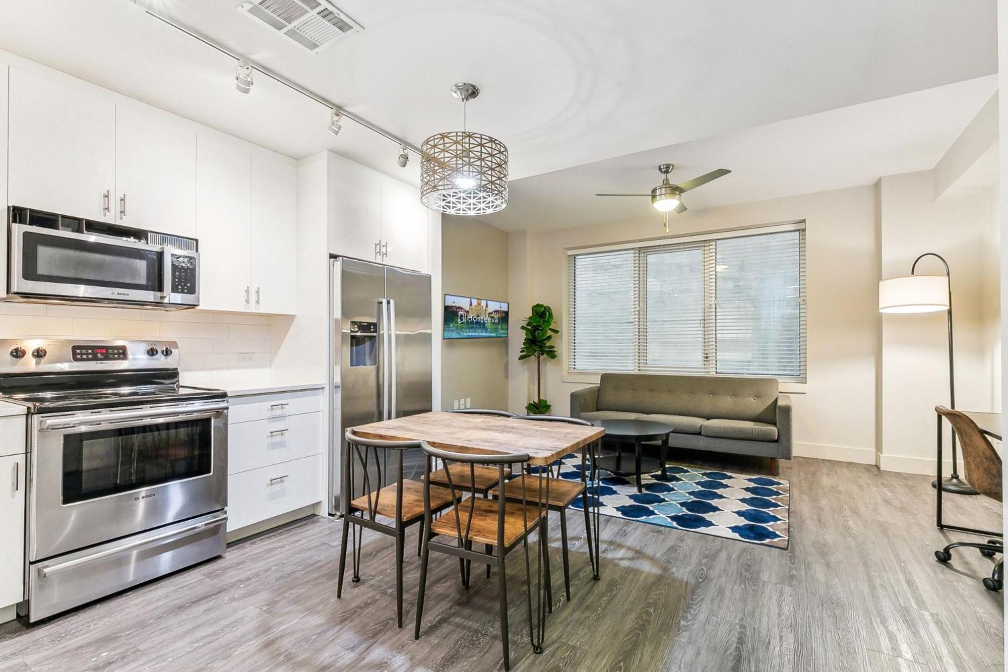 Modern & Fully Furnished In The Heart Of The * New Orleans