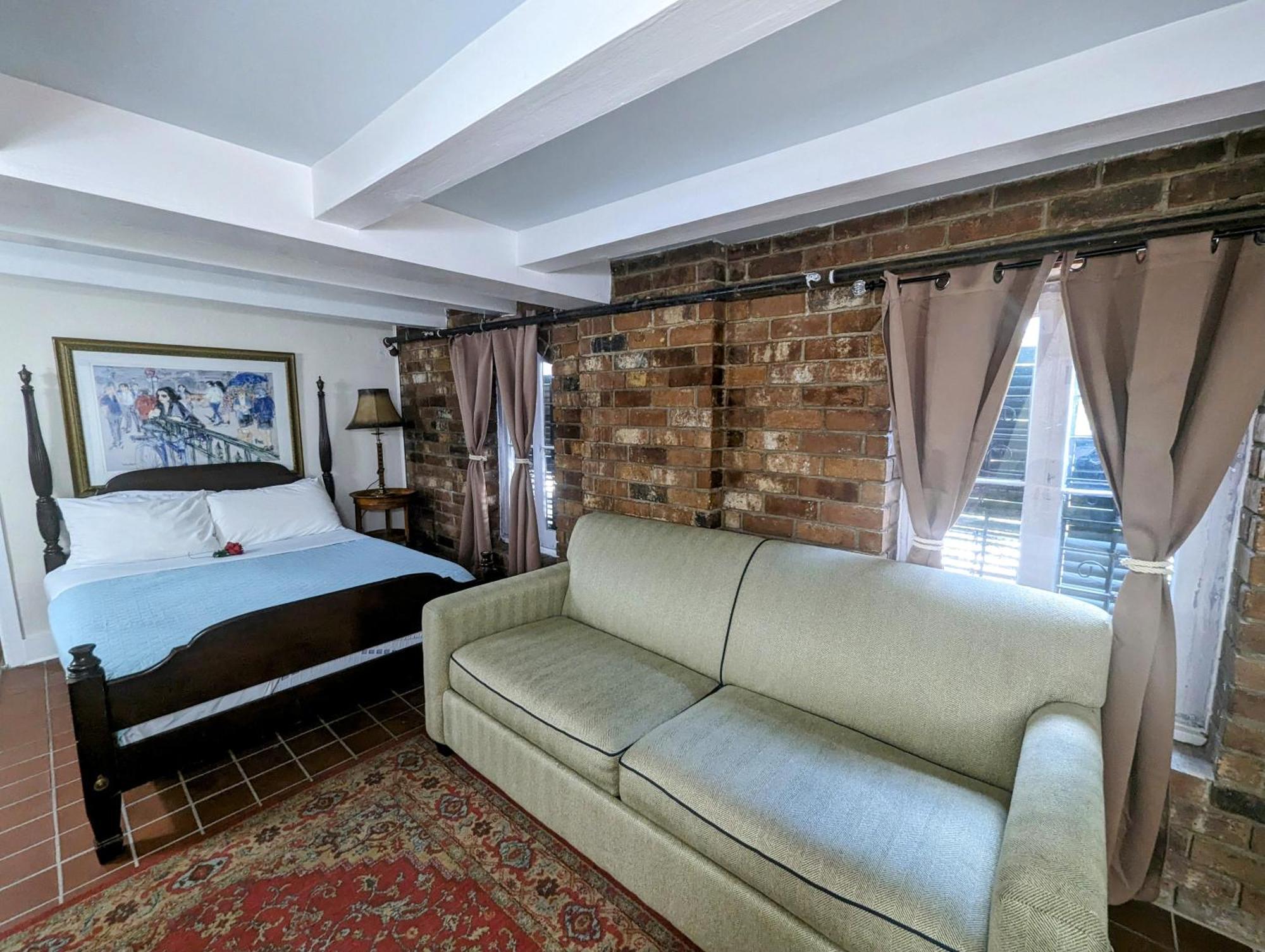 The Esplanade Mansion Bed & Breakfast New Orleans