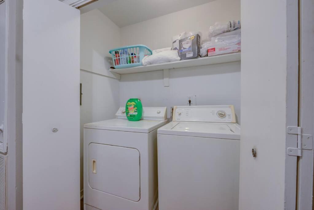 Holiday home Frenchmen St Townhome *