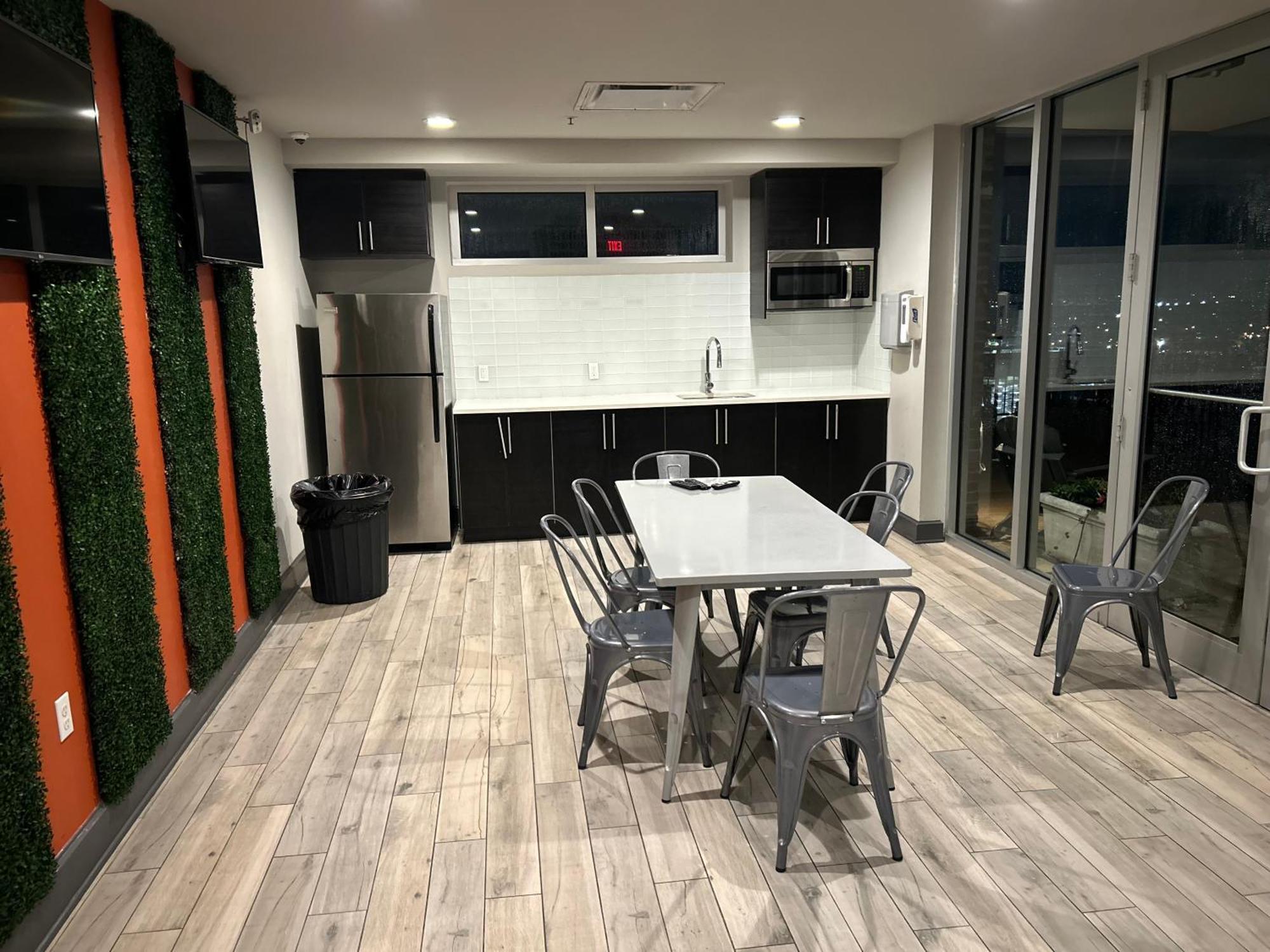 925 Common #1201 Farm stay