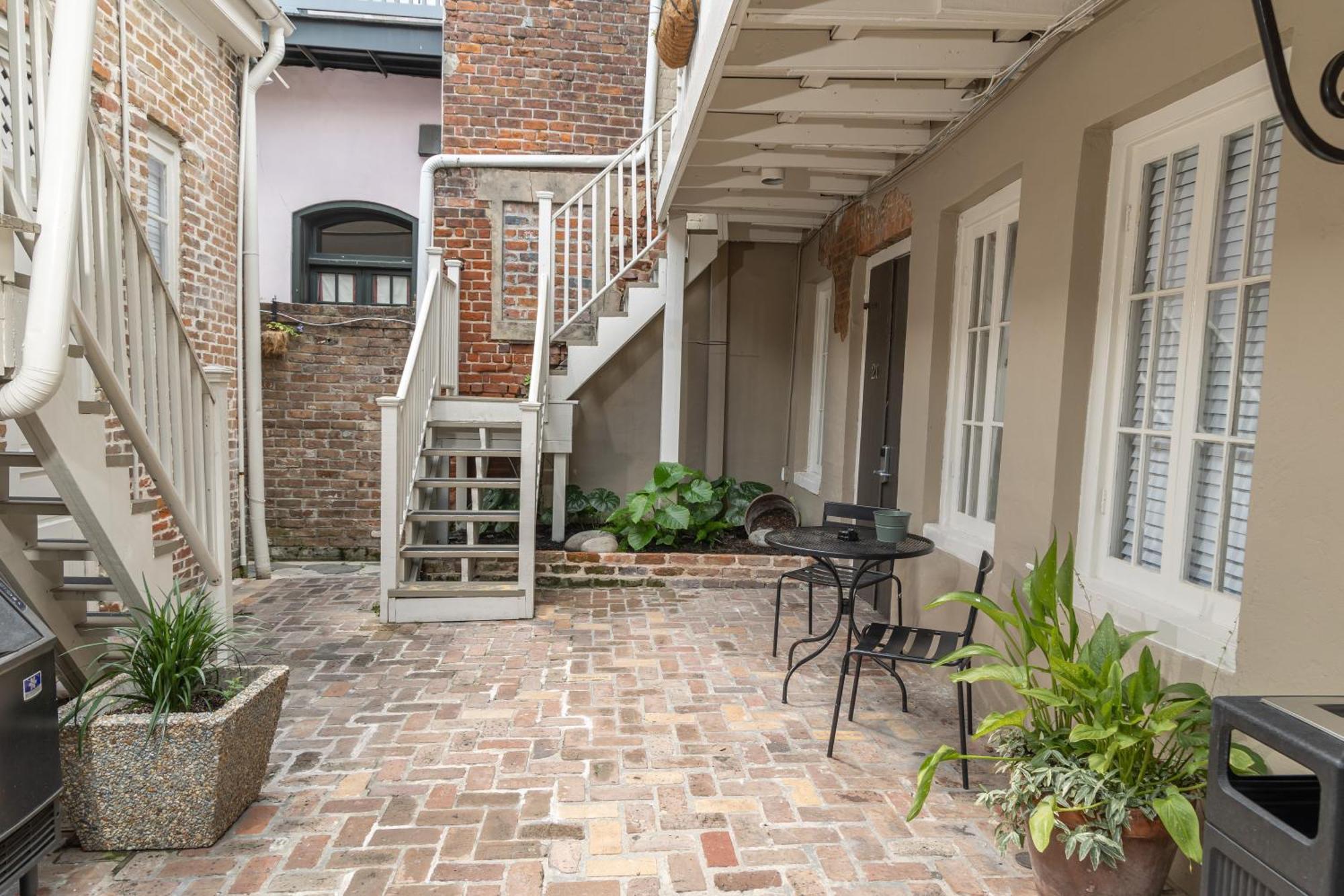 On Ursulines, A French Quarter 3* New Orleans