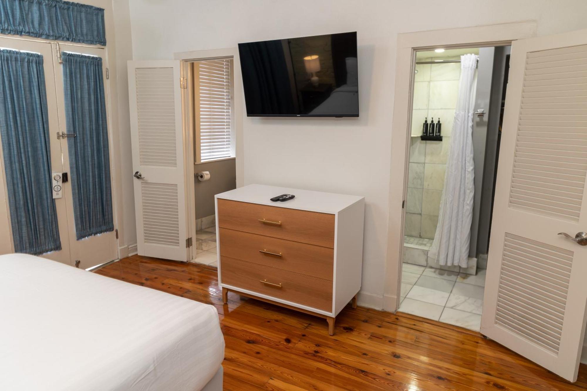 On Ursulines, A French Quarter Inn