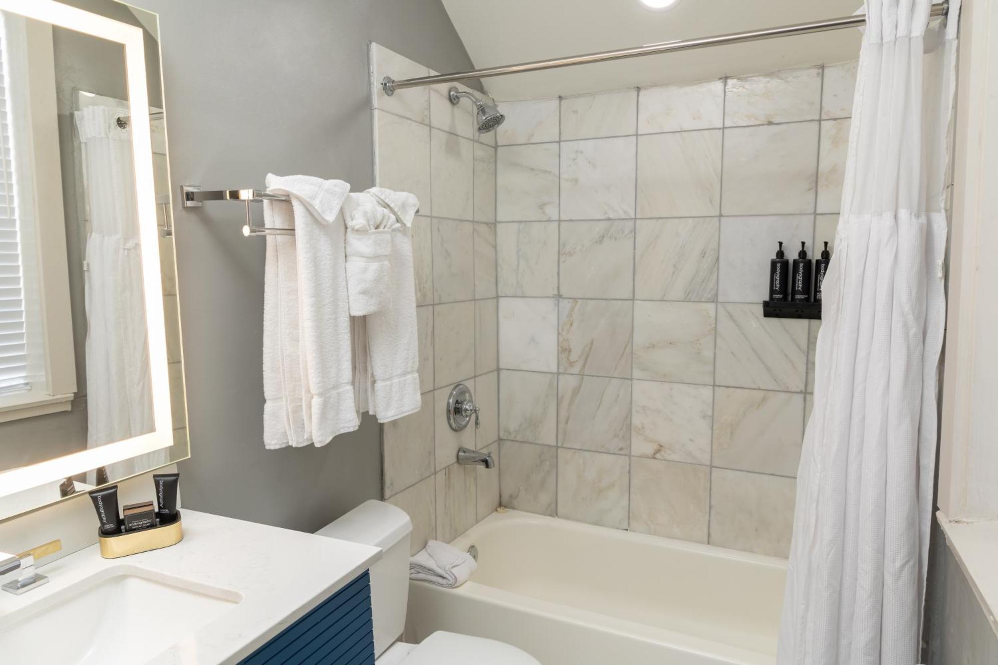 On Ursulines, A French Quarter 3*